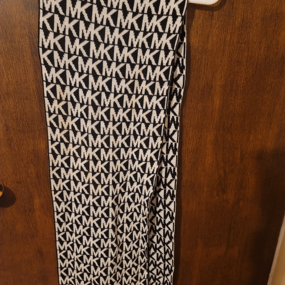 Michael Kors scarf